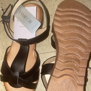 Size 9 Black Classy Sandals